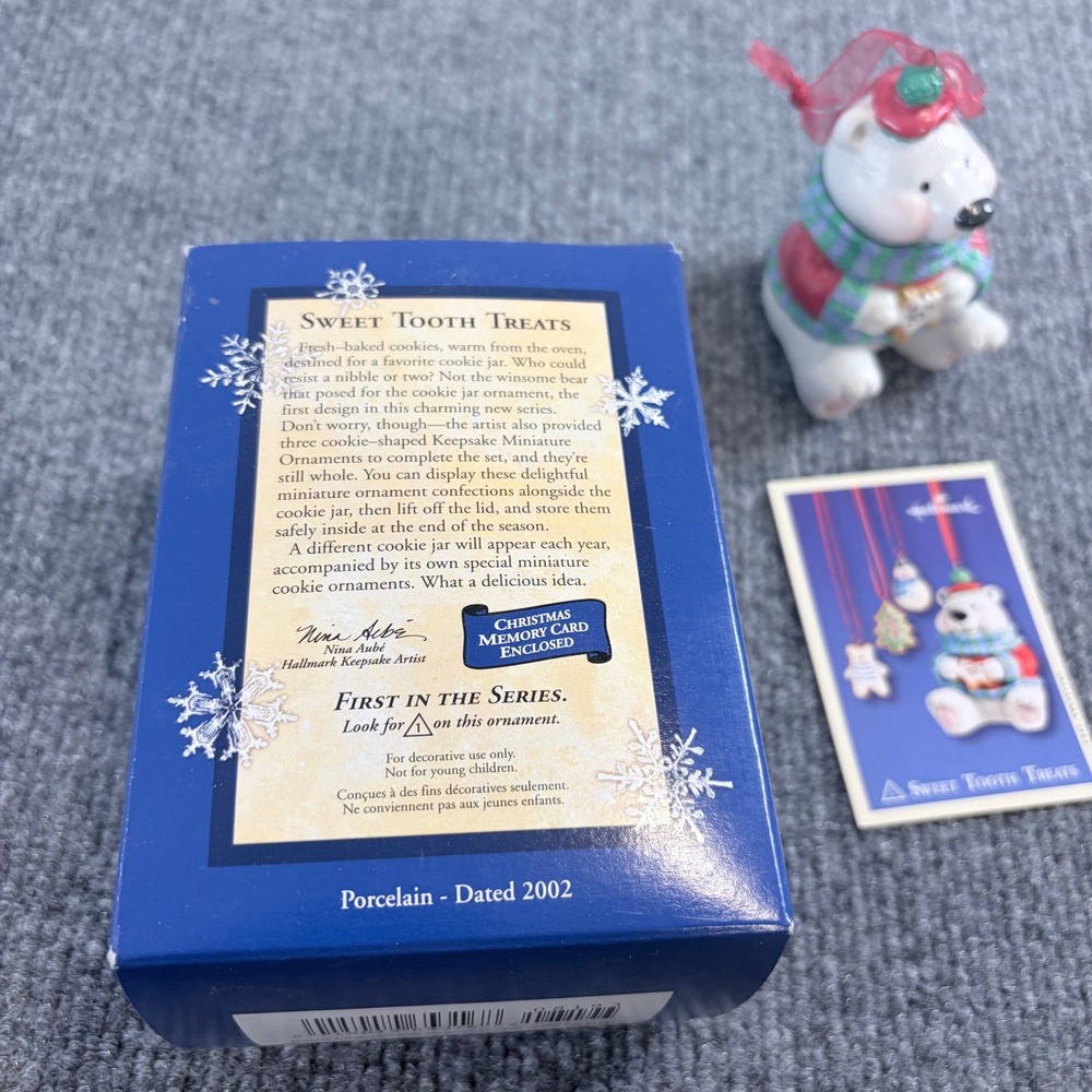 Hallmark Keepsake Sweet Tooth Treats 2002 Polar Bear Porcelain Ornament QX8193 - Picture 2 of 6